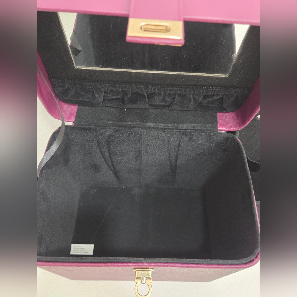 Chic Purple Jewelry Organizer - Picture 2 of 16